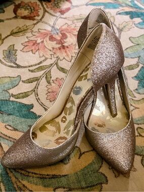Juicy Couture  Stiletto Glitter Soft  Gold Heels Size 7 1/2M